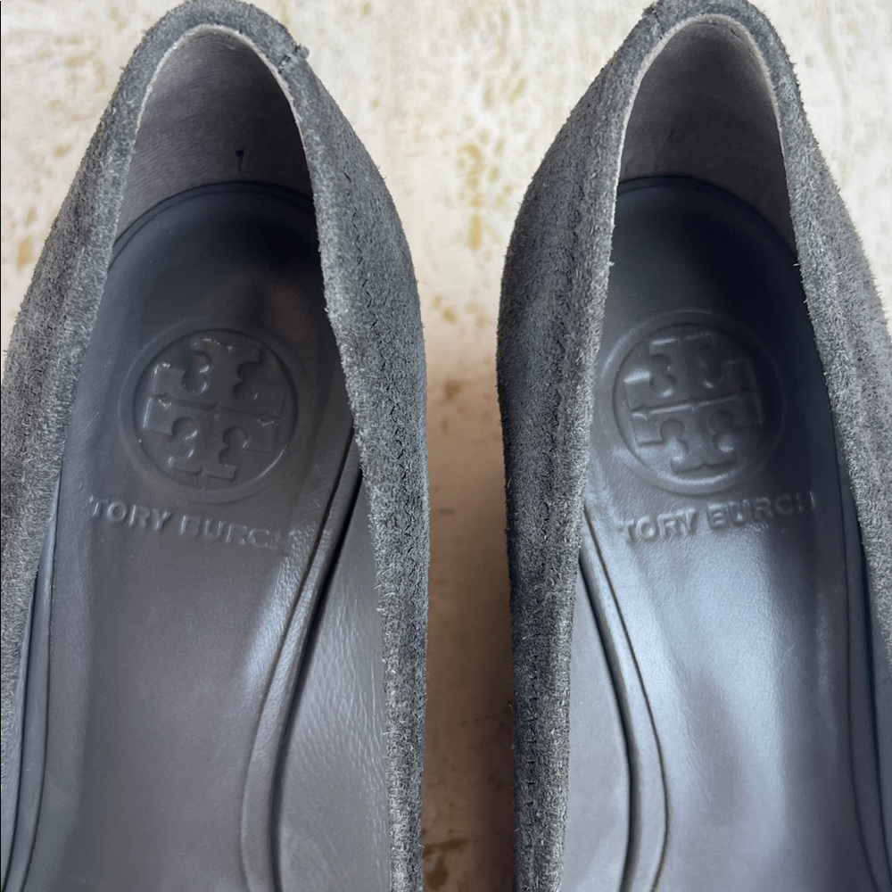 Tory Burch SALLY-SPLIT SUEDE women’s size 8 made in Brazil wedge classic office - Picture 4 of 13